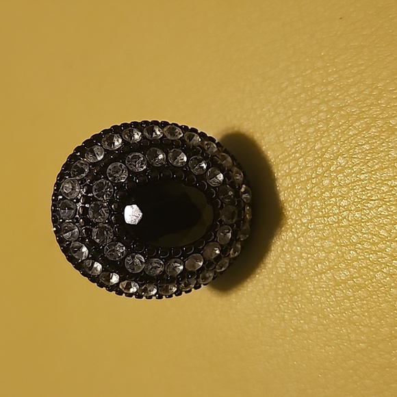 4 Costume Rhinestone Rings - For the price of 1 - Picture 8 of 12